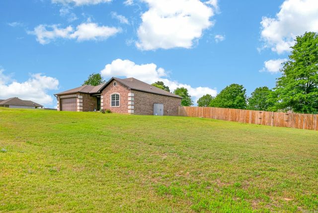 312 Bobwhite Circle, Lonoke, AR 72086