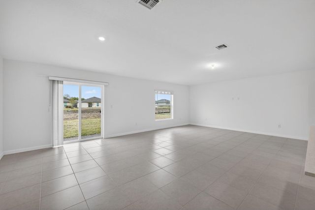 748 Carlyle Way, Fort Pierce, FL 34947