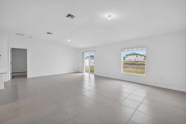 748 Carlyle Way, Fort Pierce, FL 34947