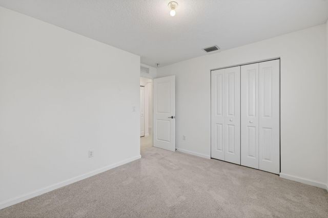 748 Carlyle Way, Fort Pierce, FL 34947