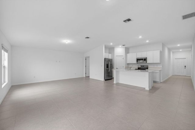 748 Carlyle Way, Fort Pierce, FL 34947