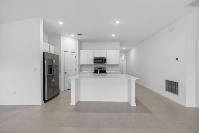 748 Carlyle Way, Fort Pierce, FL 34947