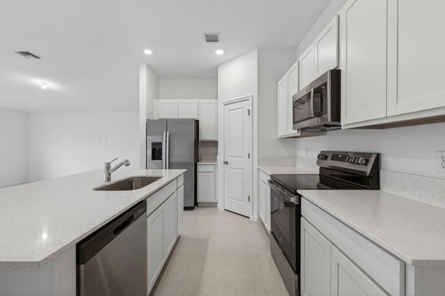 748 Carlyle Way, Fort Pierce, FL 34947