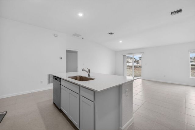 748 Carlyle Way, Fort Pierce, FL 34947