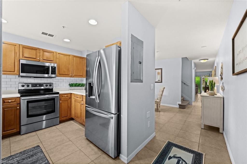 9430 Ivy Brook RUN 405, FORT MYERS, FL 33913 — photo 4