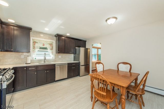 44 Molinari Dr, Wanaque Boro, NJ 07465