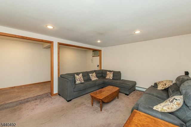 44 Molinari Dr, Wanaque Boro, NJ 07465