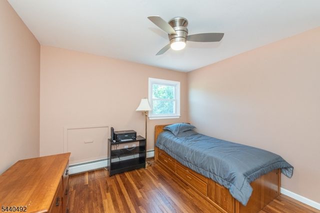 44 Molinari Dr, Wanaque Boro, NJ 07465