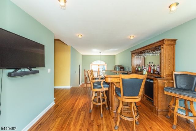 44 Molinari Dr, Wanaque Boro, NJ 07465