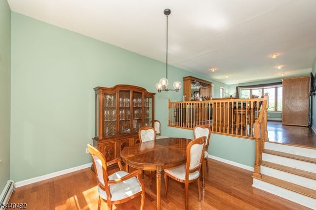 44 Molinari Dr, Wanaque Boro, NJ 07465
