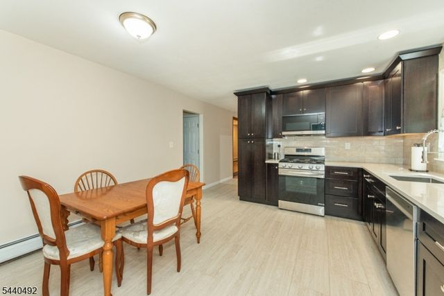 44 Molinari Dr, Wanaque Boro, NJ 07465