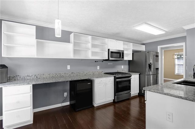 5870 Tallant Drive, Sugar Hill, GA 30518
