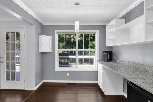 5870 Tallant Drive, Sugar Hill, GA 30518