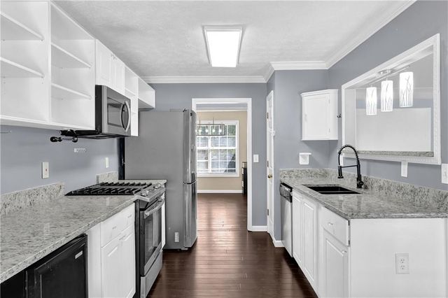5870 Tallant Drive, Sugar Hill, GA 30518