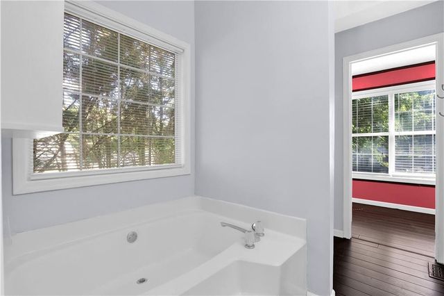 5870 Tallant Drive, Sugar Hill, GA 30518