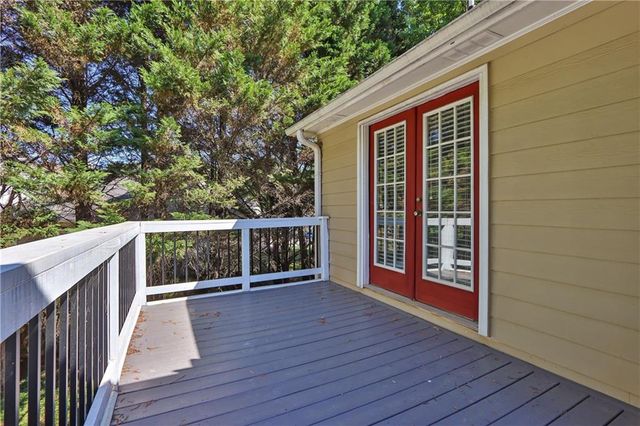 5870 Tallant Drive, Sugar Hill, GA 30518