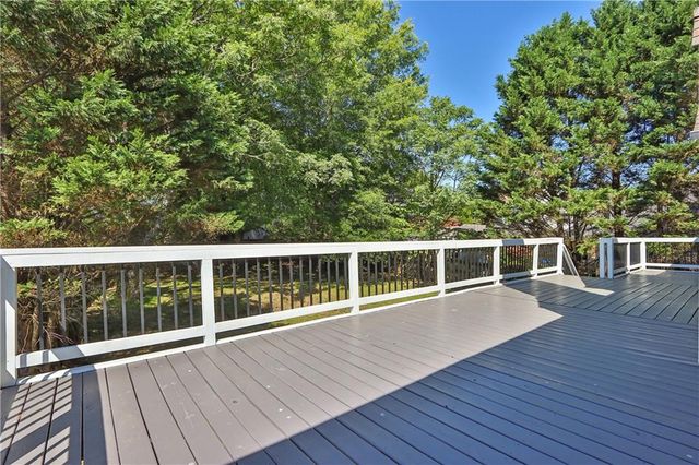 5870 Tallant Drive, Sugar Hill, GA 30518