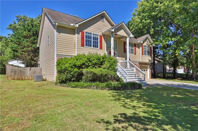 5870 Tallant Drive, Sugar Hill, GA 30518