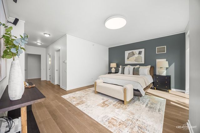 204 N Park Drive, Chicago, IL 60601
