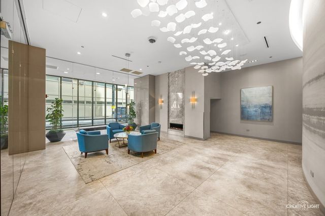 204 N Park Drive, Chicago, IL 60601