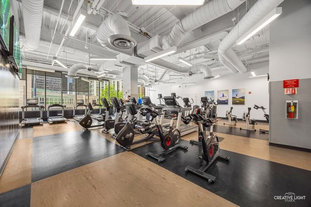 204 N Park Drive, Chicago, IL 60601