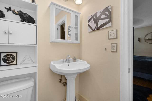 1811 Delwood Drive W, Wilson, NC 27893
