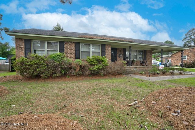 1811 Delwood Drive W, Wilson, NC 27893
