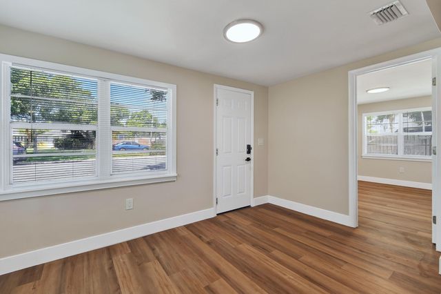 3714 Henry Avenue, West Palm Beach, FL 33405