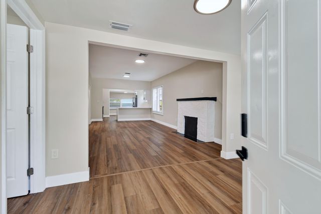 3714 Henry Avenue, West Palm Beach, FL 33405