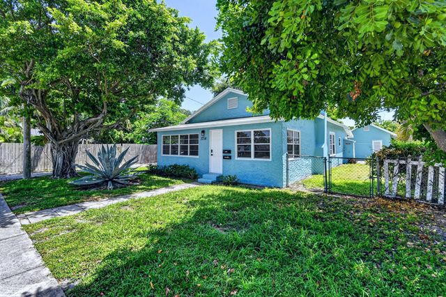 3714 Henry Avenue, West Palm Beach, FL 33405