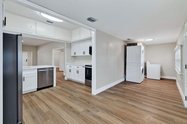 3714 Henry Avenue, West Palm Beach, FL 33405