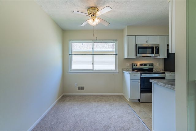 18 De Paul Drive, East Rochester, NY 14445