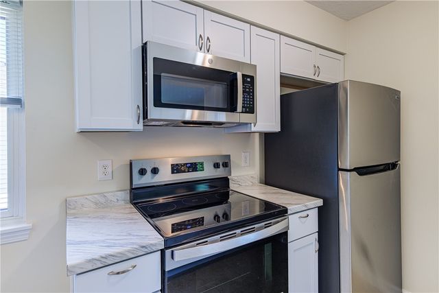 18 De Paul Drive, East Rochester, NY 14445