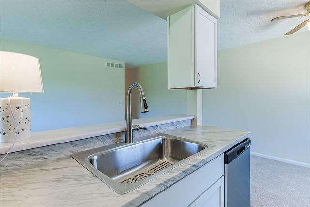 18 De Paul Drive, East Rochester, NY 14445