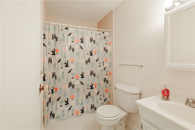 18 De Paul Drive, East Rochester, NY 14445