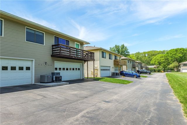 18 De Paul Drive, East Rochester, NY 14445