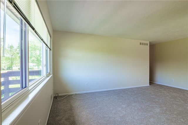 18 De Paul Drive, East Rochester, NY 14445