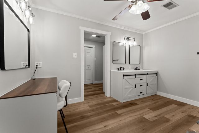 1333 Holly Dr, Slaughter, LA 70777