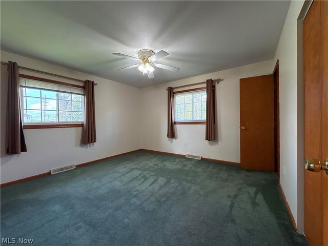 28000 Aurora Road, Solon, OH 44139