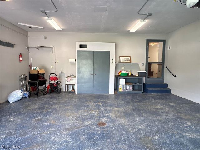 28000 Aurora Road, Solon, OH 44139
