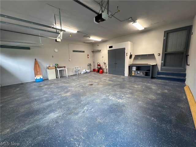 28000 Aurora Road, Solon, OH 44139