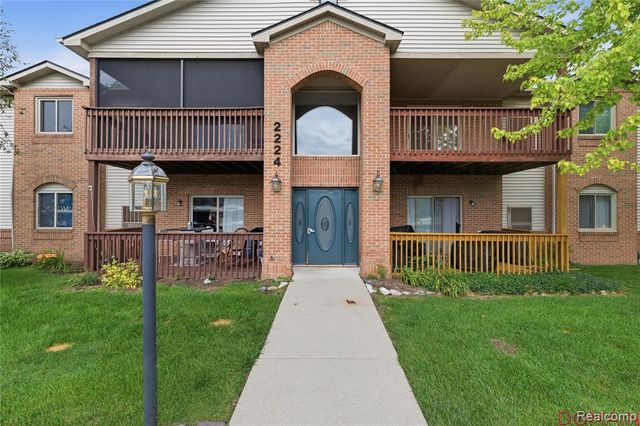2224 Touchdown Court 2, Ypsilanti, MI 48197