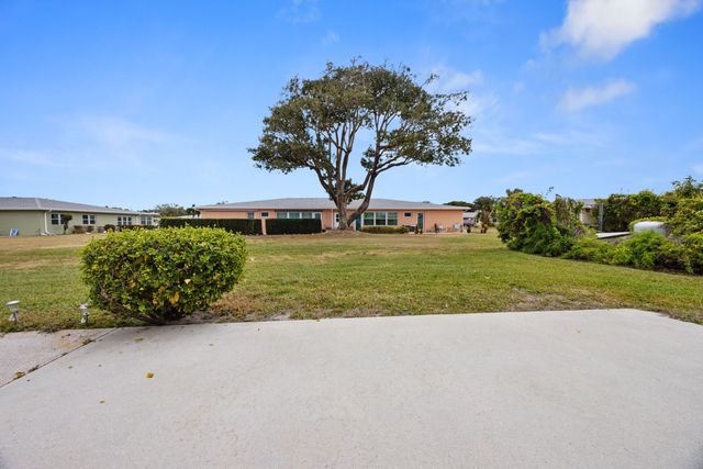 150 South Boulevard D, Boynton Beach, FL 33435