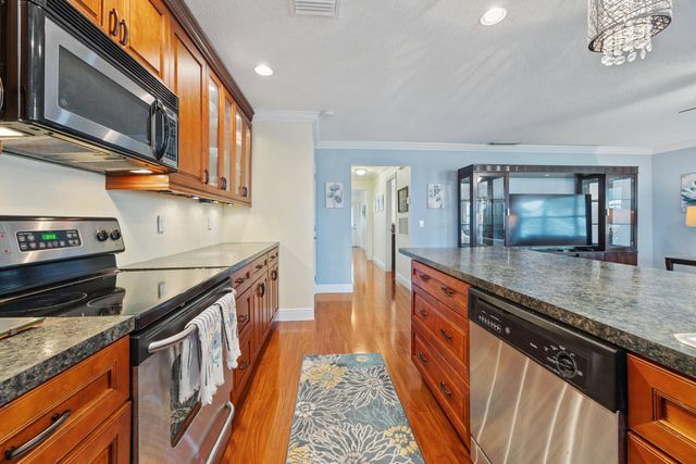 150 South Boulevard D, Boynton Beach, FL 33435