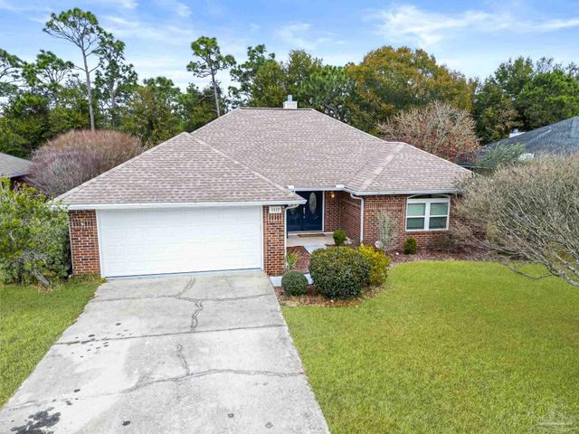 1522 Sandcliff Dr, Pensacola, FL 32507