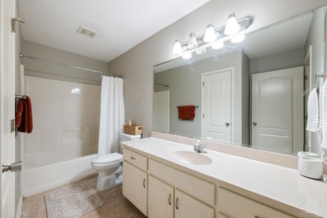 1522 Sandcliff Dr, Pensacola, FL 32507