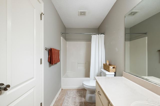 1522 Sandcliff Dr, Pensacola, FL 32507