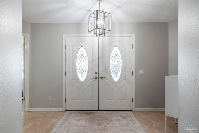 1522 Sandcliff Dr, Pensacola, FL 32507