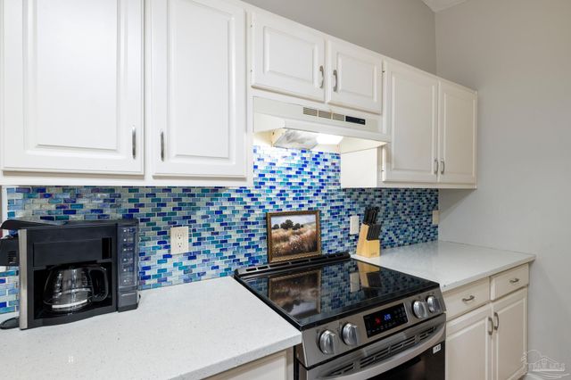 1522 Sandcliff Dr, Pensacola, FL 32507