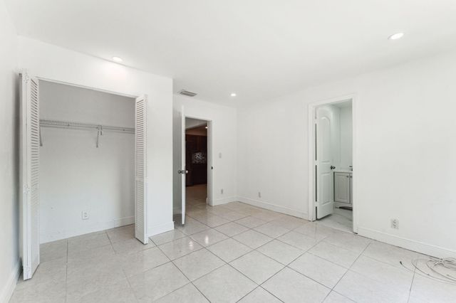 441 NW 1st Way, Deerfield Beach, FL 33441